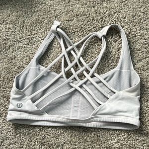 Lululemon free to be bra
